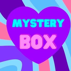 Mystery Box of assorted name brand items.Mostly medium and small sizes. 5#!